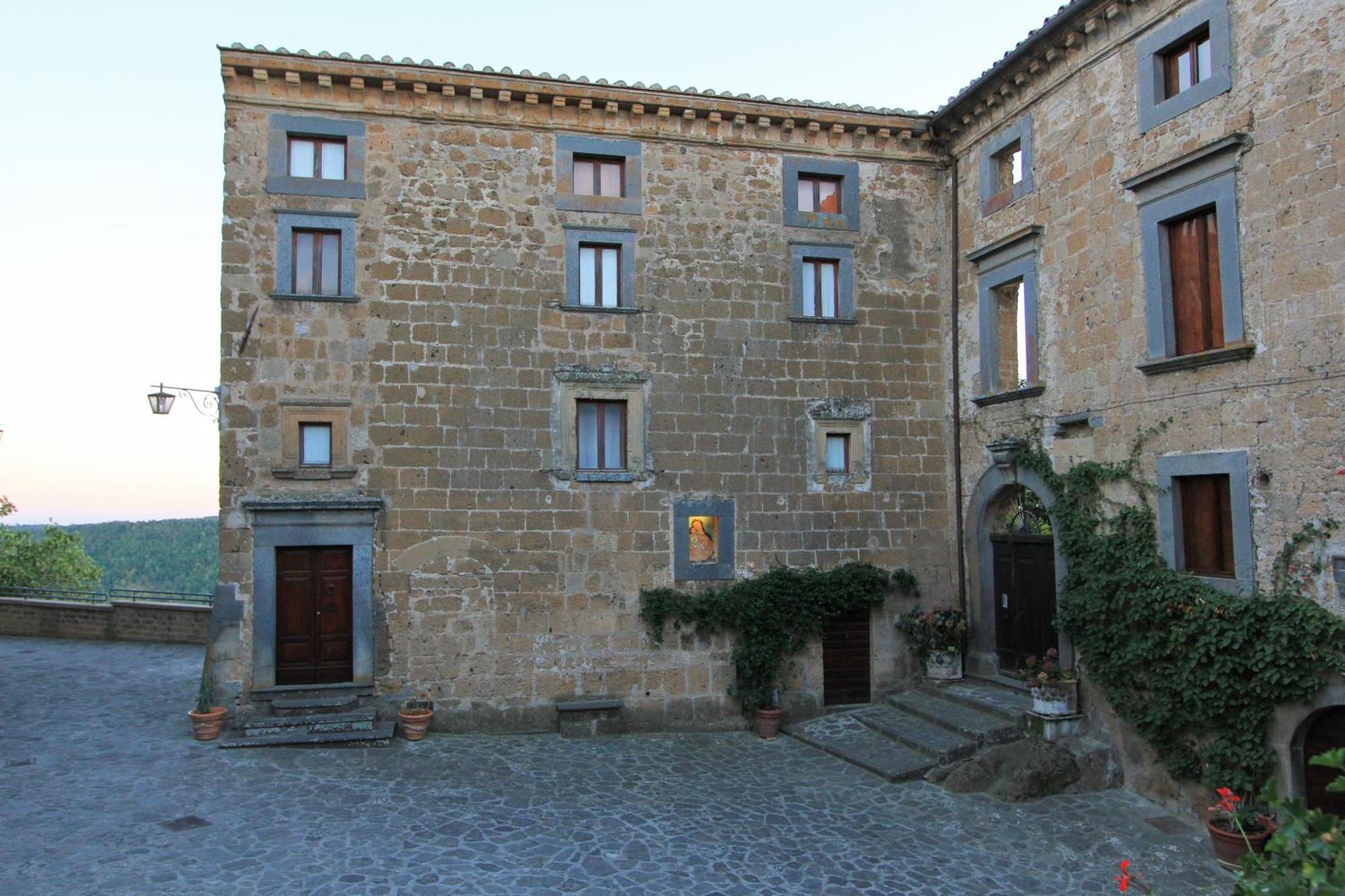 La Rocca - Palazzo Pallotti Lubriano 외부 사진